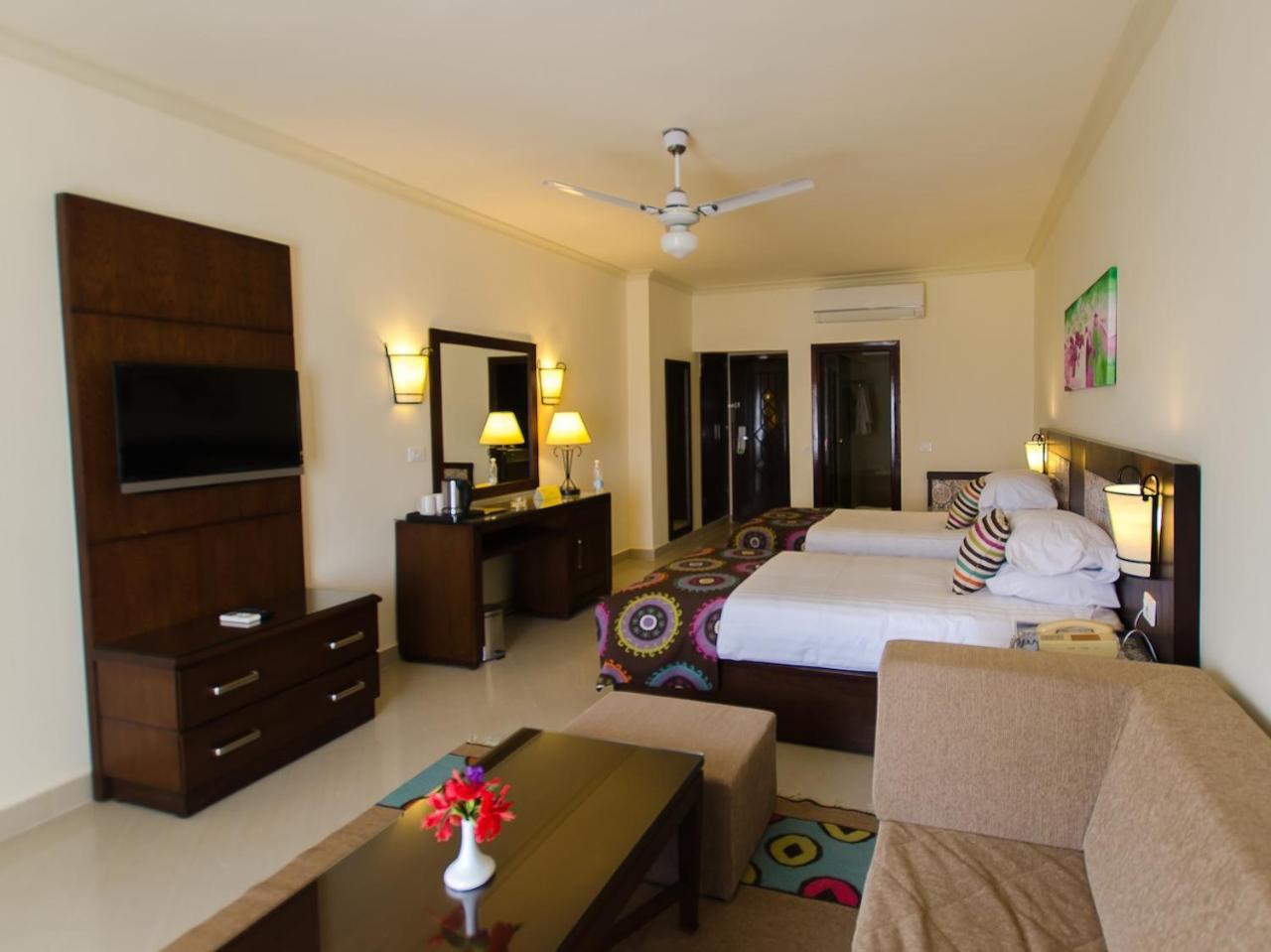 Lotus Bay Resort Хургада Экстерьер фото