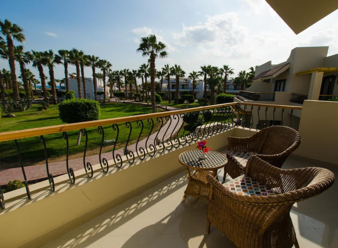 Lotus Bay Resort Хургада Экстерьер фото
